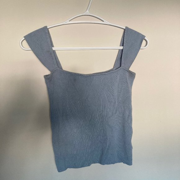 garage light blue top - Picture 1 of 1